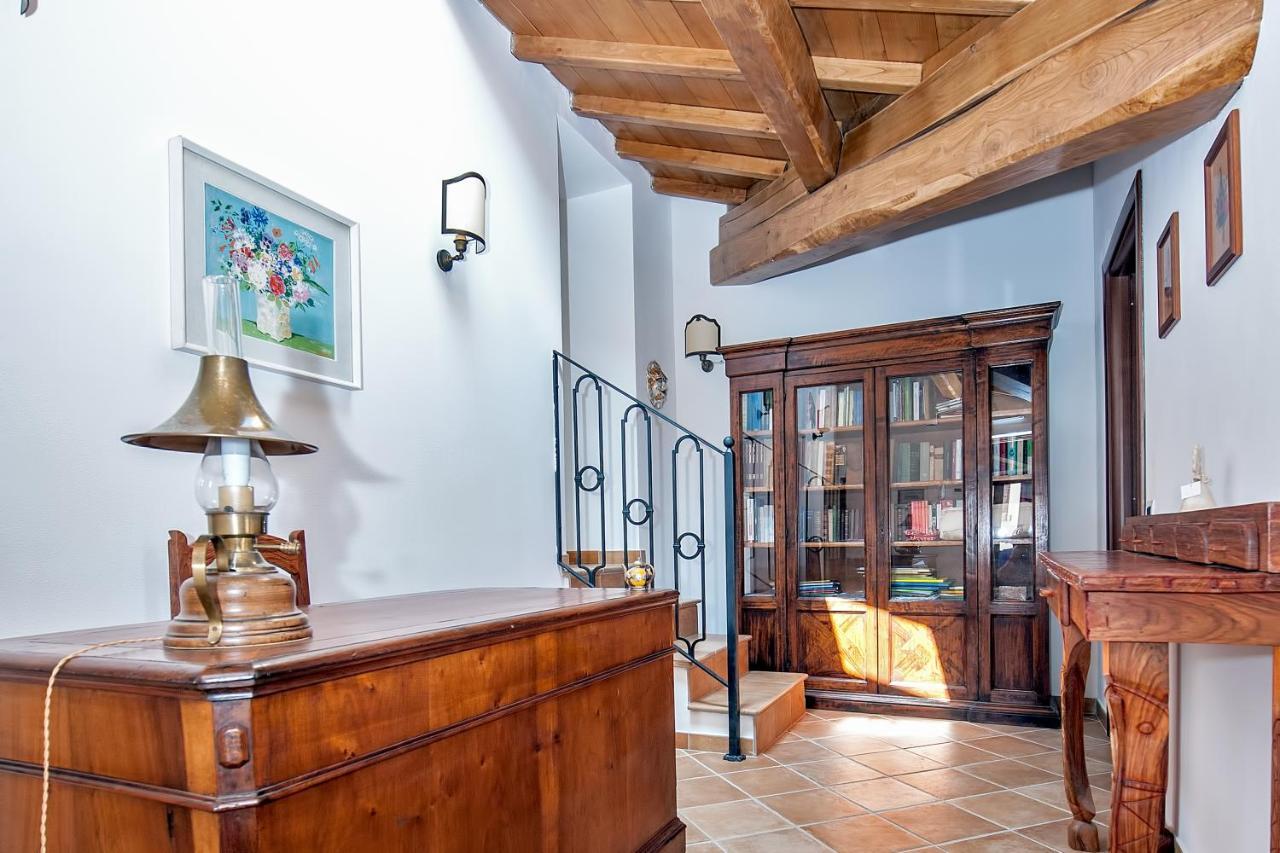 LʼAquila B&B Bone Novelle Dimora Storica Palazzo Zuzi المظهر الخارجي الصورة