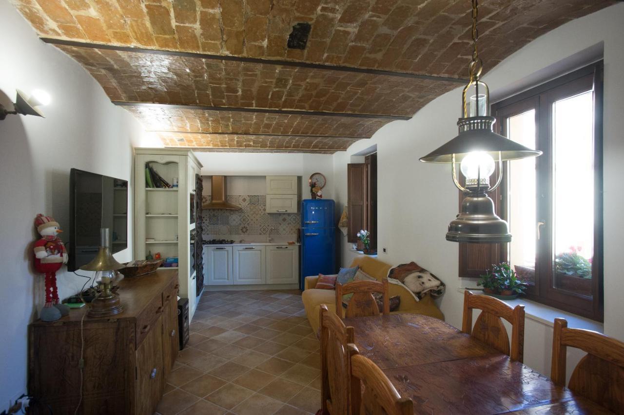 LʼAquila B&B Bone Novelle Dimora Storica Palazzo Zuzi المظهر الخارجي الصورة